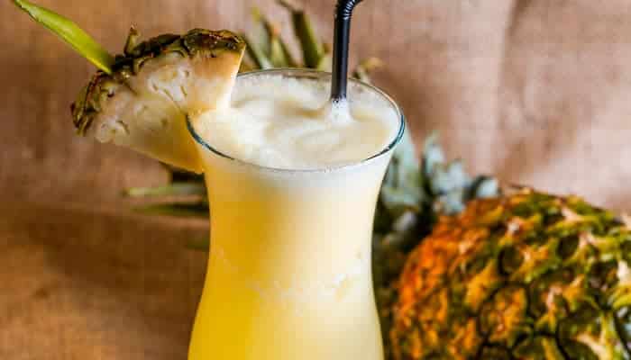 Leia mais sobre o artigo Batida de Abacaxi, ohh Verão como é bom beber drinks tão saborosos!