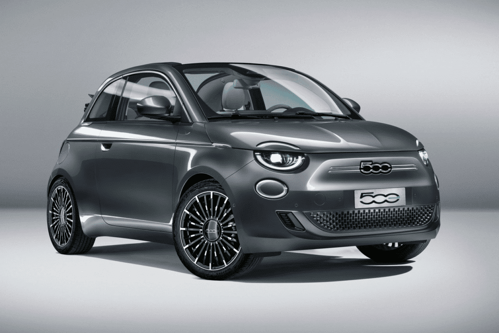 Leia mais sobre o artigo Fiat 500e: vale a pena comprar um em 2022?